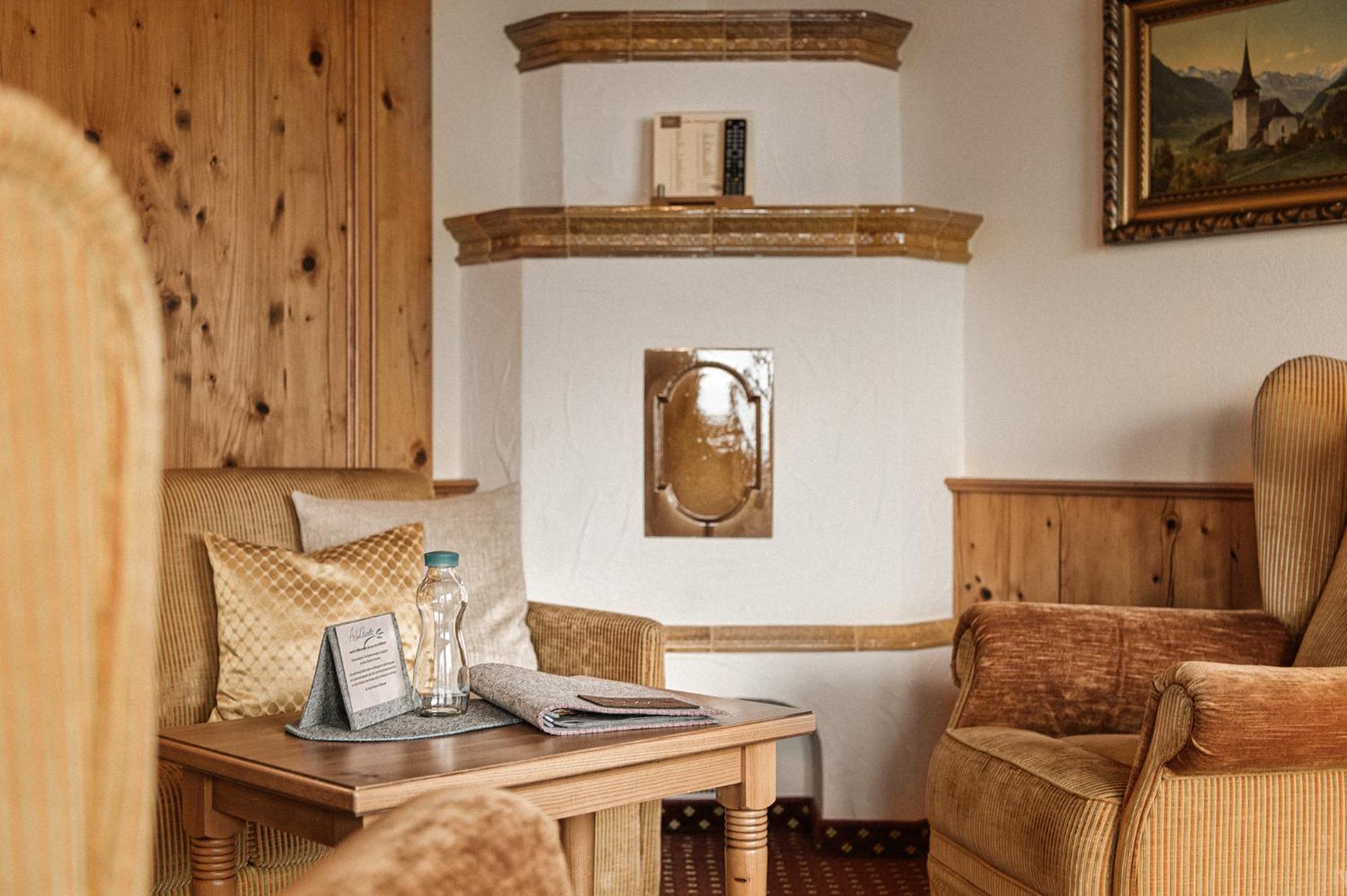 Aster Boutique Hotel & Chalets Fugenberg Ruang foto