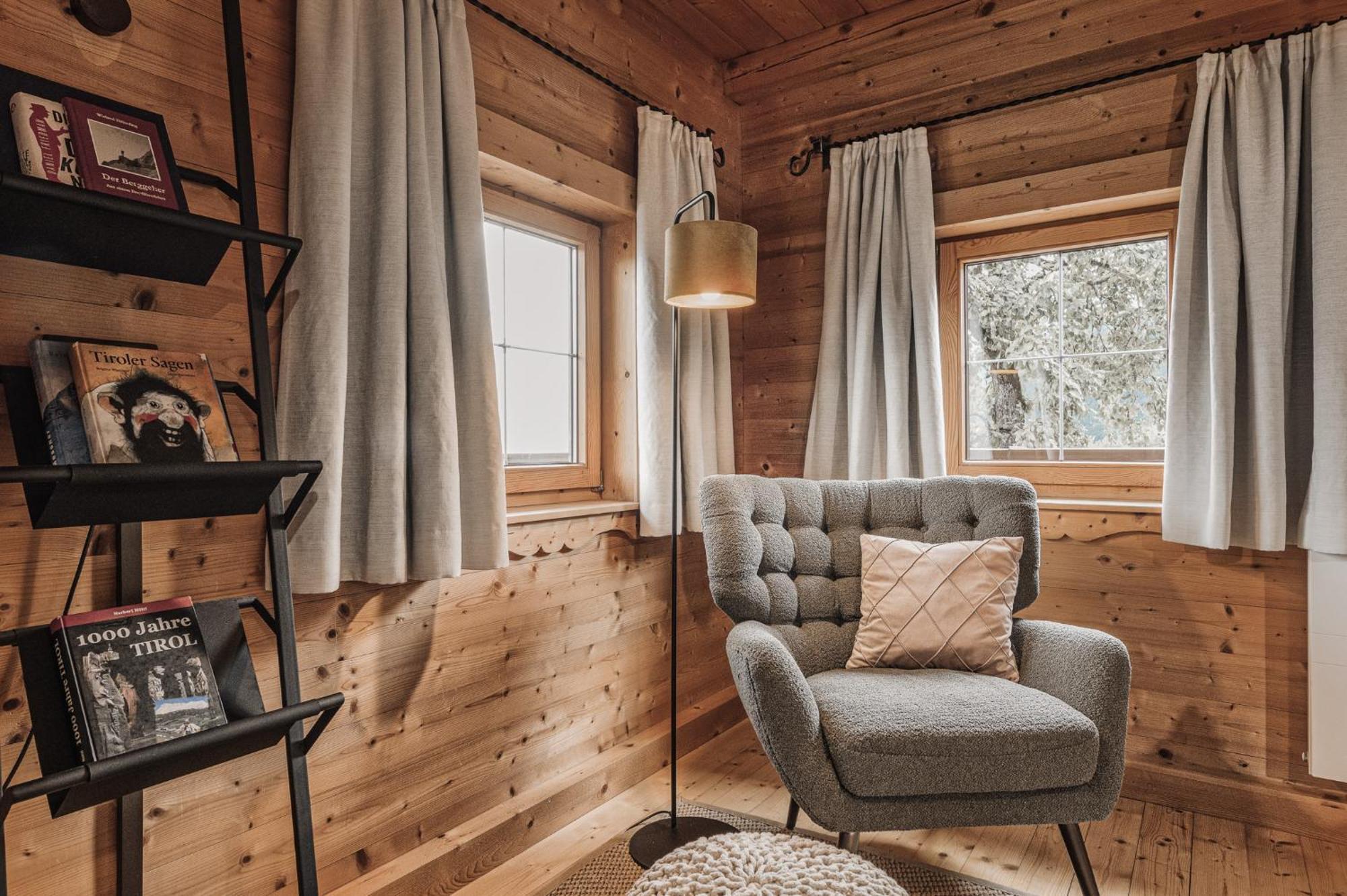 Aster Boutique Hotel & Chalets Fugenberg Ruang foto